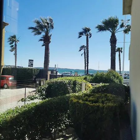 Vue A 20 Metres De La ! 아파트 *